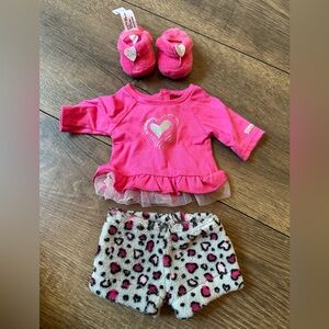 American Girl Doll like new in great condition outfit